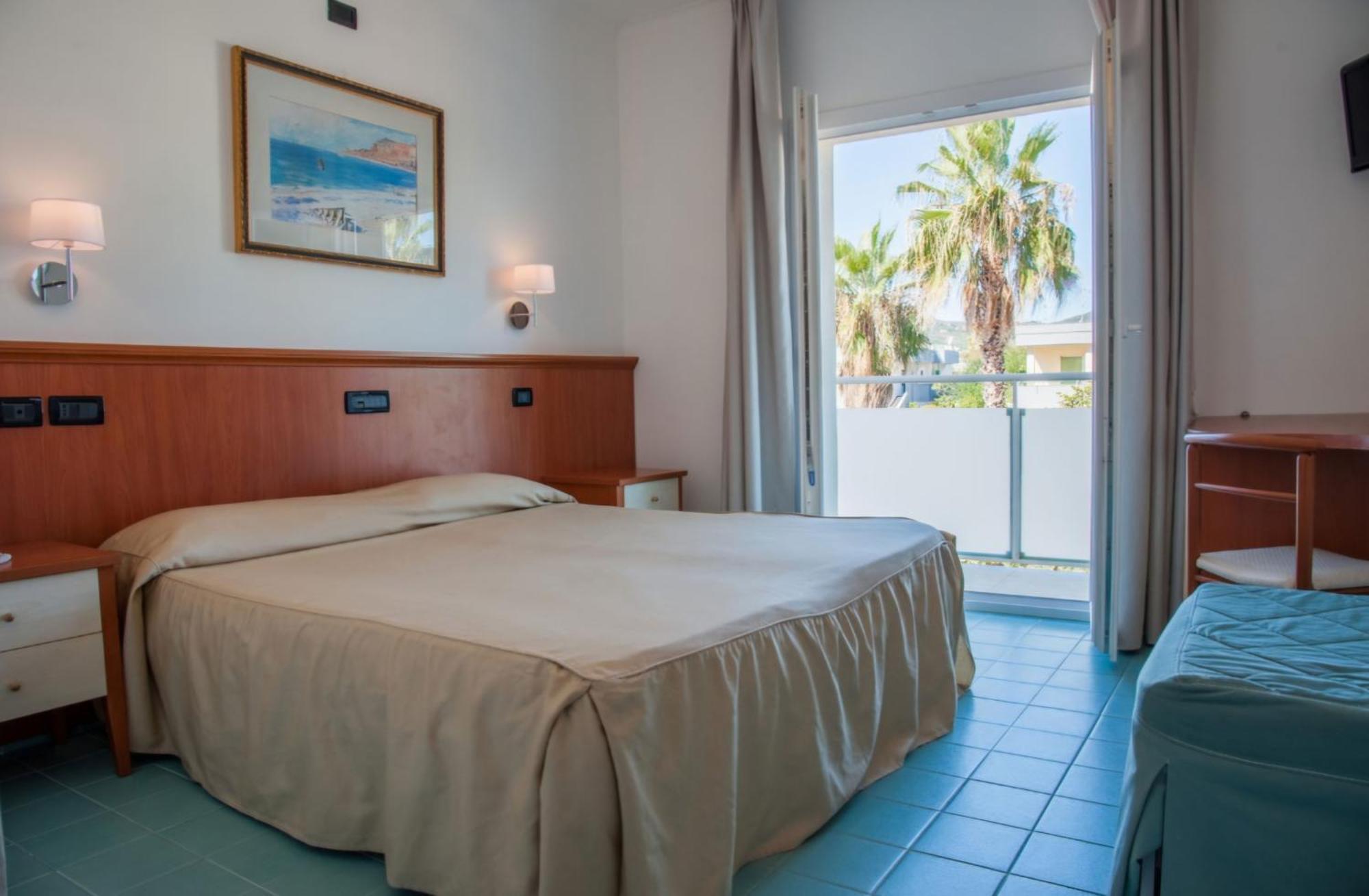 Donnarumma Hotel Casal Velino Esterno foto